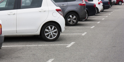 fleet voitures sur parking - Bénéficiez de l'accompagnement de notre Facilitateur Mobility and Fleet